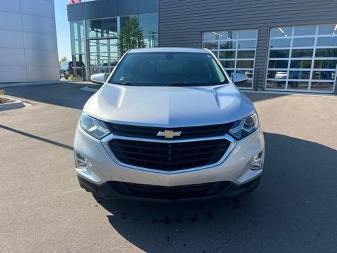 Used 2018 Chevrolet Equinox LT AWD/4WD image 2