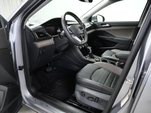Used 2022 Volkswagen Taos SEL AWD/4WD image 12