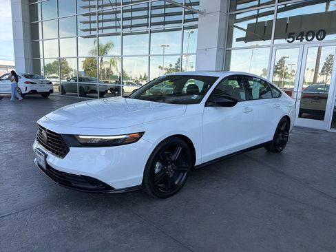 Used 2023 Honda Accord Sport image 1