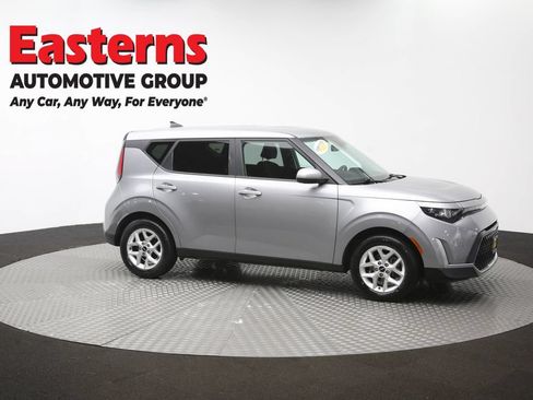 Used 2023 Kia Soul LX w/ Option Group 015 FWD image 47