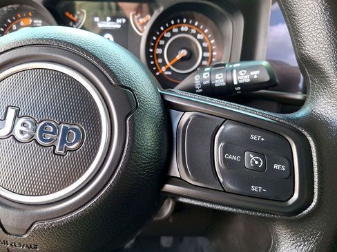 Used 2024 Jeep Wrangler Unlimited Sport AWD/4WD image 18