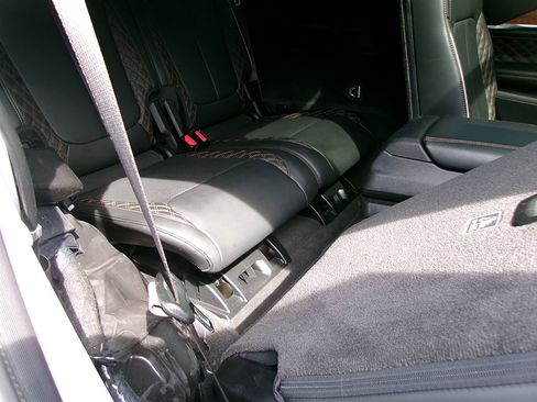 Used 2021 Jeep Grand Cherokee L Summit image 14