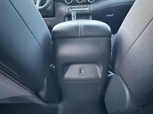 Certified 2022 Nissan Sentra SV w/ Trunk Package image 27