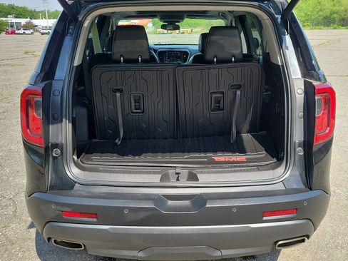 Used 2022 GMC Acadia AT4 w/ Technology Package AWD/4WD image 18