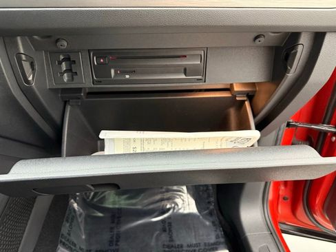 Used 2019 Volkswagen Tiguan SE w/ Panoramic Sunroof Package image 37