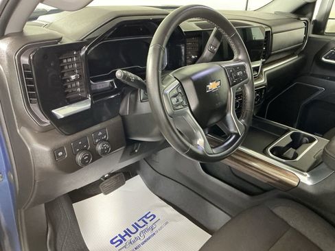 Used 2025 Chevrolet Silverado 2500 LT image 7