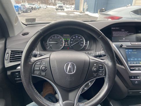 Used 2018 Acura MDX w/ Technology & Entertainment image 19