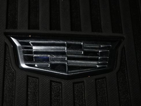 Used 2023 Cadillac XT6 Premium Luxury w/ Technology Package FWD image 33