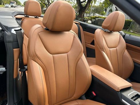 Used 2024 BMW 430i Convertible image 36