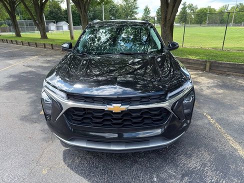 Used 2024 Chevrolet Trax LT w/ LT Convenience Package FWD image 20