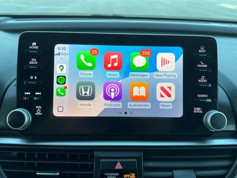 Used 2018 Honda Accord Touring image 37