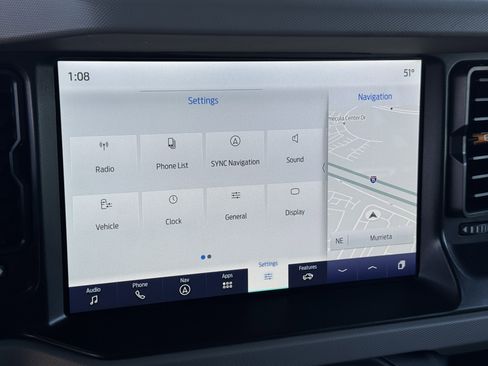 Used 2023 Ford Bronco Badlands image 24