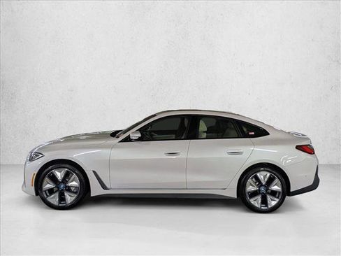 Certified 2023 BMW i4 eDrive35 w/ Premium Package image 9