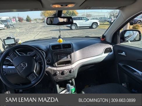 Used 2020 Dodge Journey SE image 11