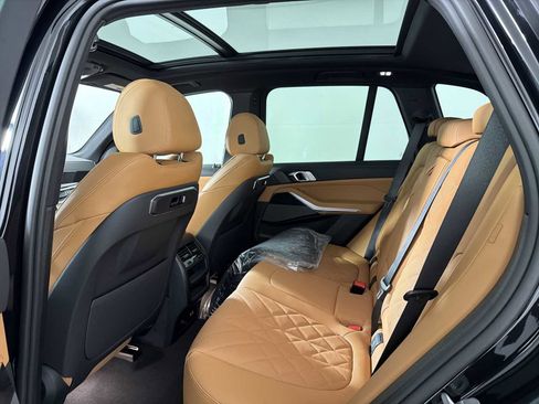 New 2026 BMW X5 xDrive40i w/ M Sport Package AWD/4WD image 19