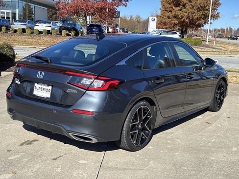 Used 2023 Honda Civic Sport Touring image 3