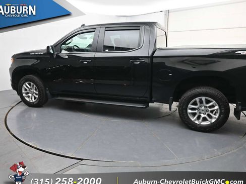 Used 2022 Chevrolet Silverado 1500 RST AWD/4WD image 17