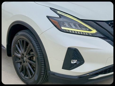 Used 2023 Nissan Murano SV w/ SV Midnight Edition Package FWD image 6