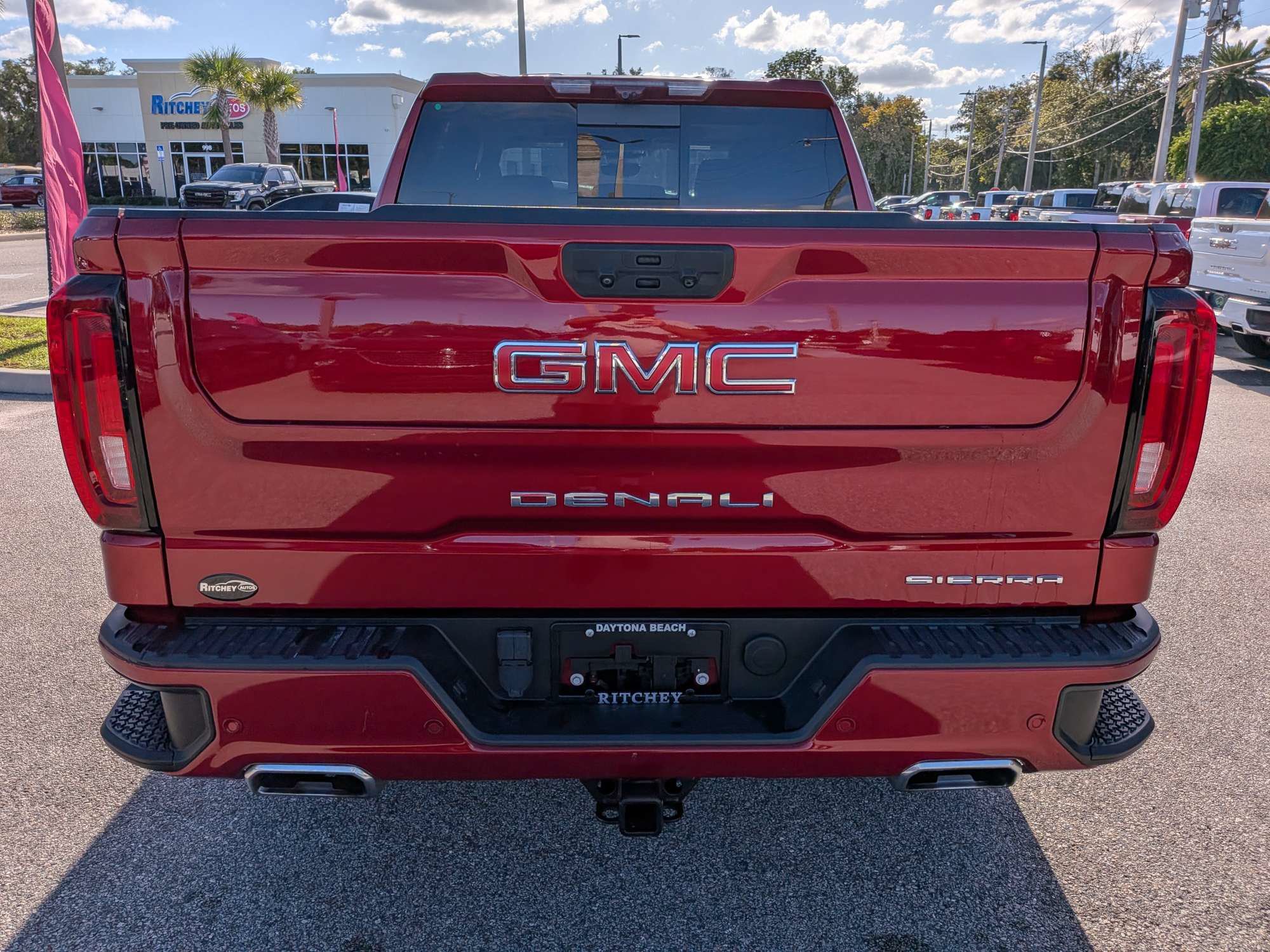 Used 2024 GMC Sierra 1500 Denali w/ Denali Reserve Package AWD/4WD image 5