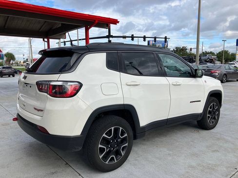 Used 2019 Jeep Compass Trailhawk AWD/4WD image 10