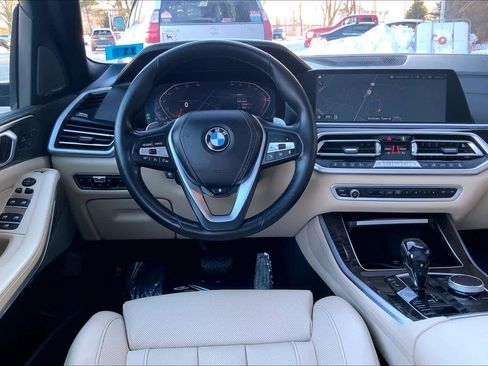 Used 2021 BMW X5 xDrive40i w/ Premium Package image 5