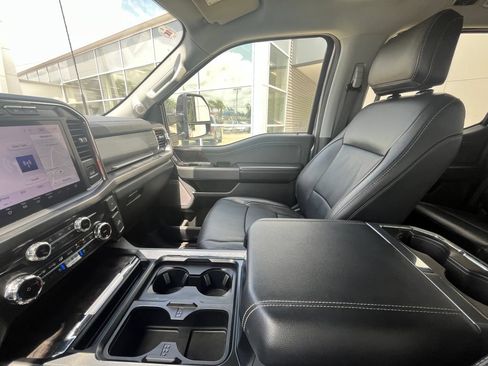 Used 2024 Ford F250 Lariat w/ Lariat Ultimate Package AWD/4WD image 19