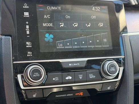 Used 2017 Honda Civic Touring image 19