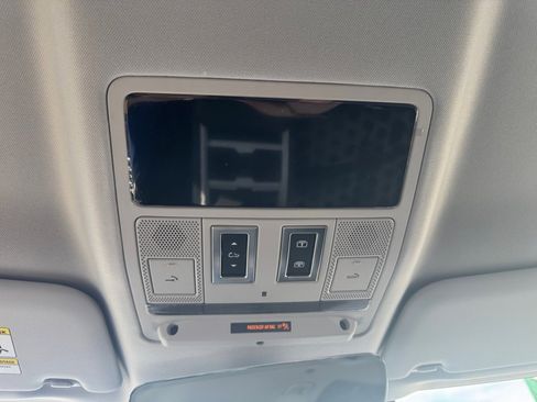 Certified 2025 Land Rover Defender 110 S image 21