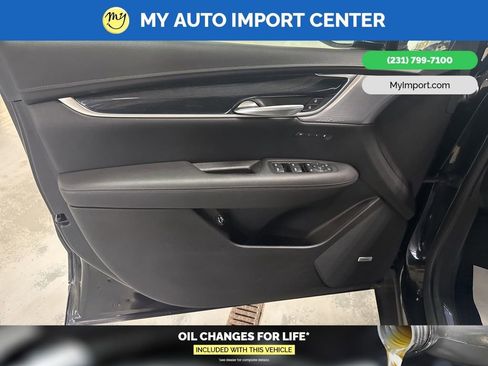 Used 2024 Cadillac XT5 Premium Luxury image 9