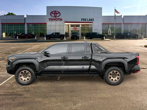 Used 2025 Toyota Tacoma 4x4 Double Cab Hybrid w/ Tow Tech Package image 2