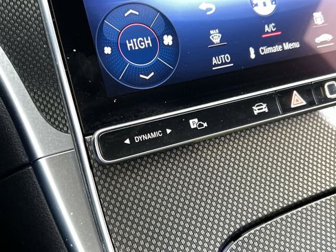 Certified 2024 Mercedes-Benz C 300 4MATIC Sedan image 32