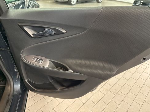 Used 2021 Chevrolet Malibu LT w/ Sport Edition image 16