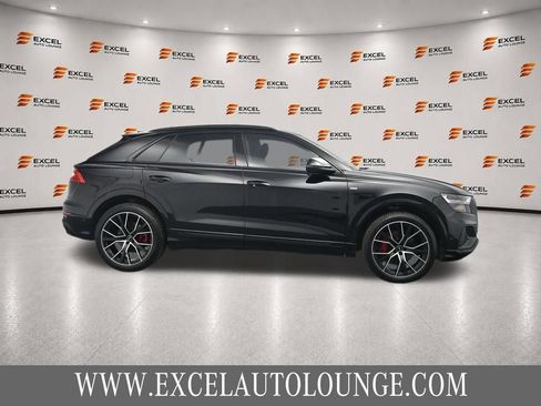 Used 2020 Audi Q8 Premium Plus w/ Premium Plus Package AWD/4WD image 6