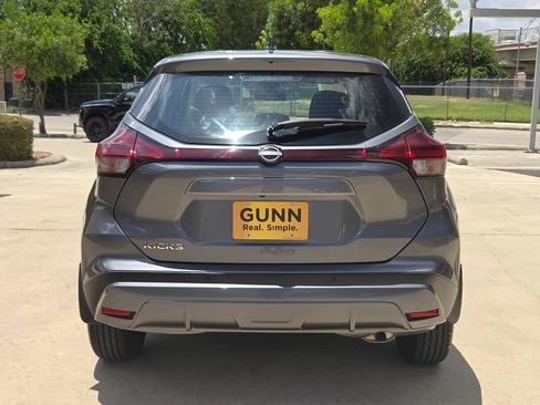 Certified 2025 Nissan Kicks Play S FWD image 4