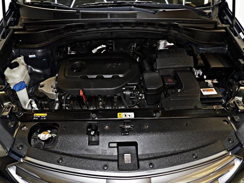 Used 2017 Hyundai Santa Fe Sport w/ 2.4L Tech Package 04 image 24