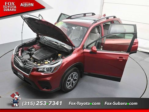 Used 2020 Subaru Forester Premium AWD/4WD image 43