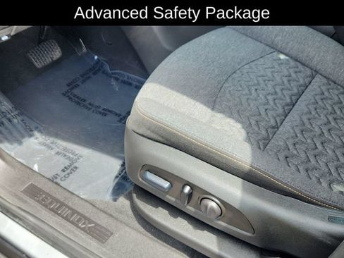 Used 2024 Chevrolet Equinox LT FWD image 21
