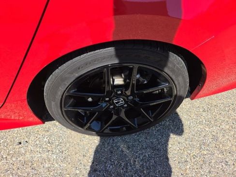 Used 2025 Honda Civic Sport image 8