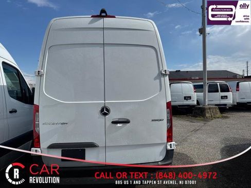Used 2023 Mercedes-Benz Sprinter 2500 image 5