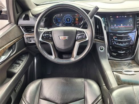Used 2016 Cadillac Escalade Platinum image 14