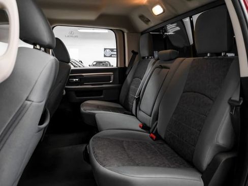Used 2017 RAM 1500 Big Horn AWD/4WD image 32