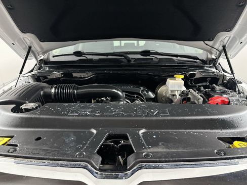 Used 2020 RAM 1500 Laramie w/ Off Road Group AWD/4WD image 29