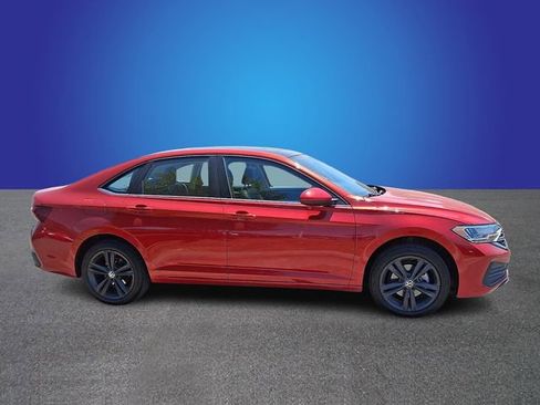 Used 2022 Volkswagen Jetta SE FWD image 3