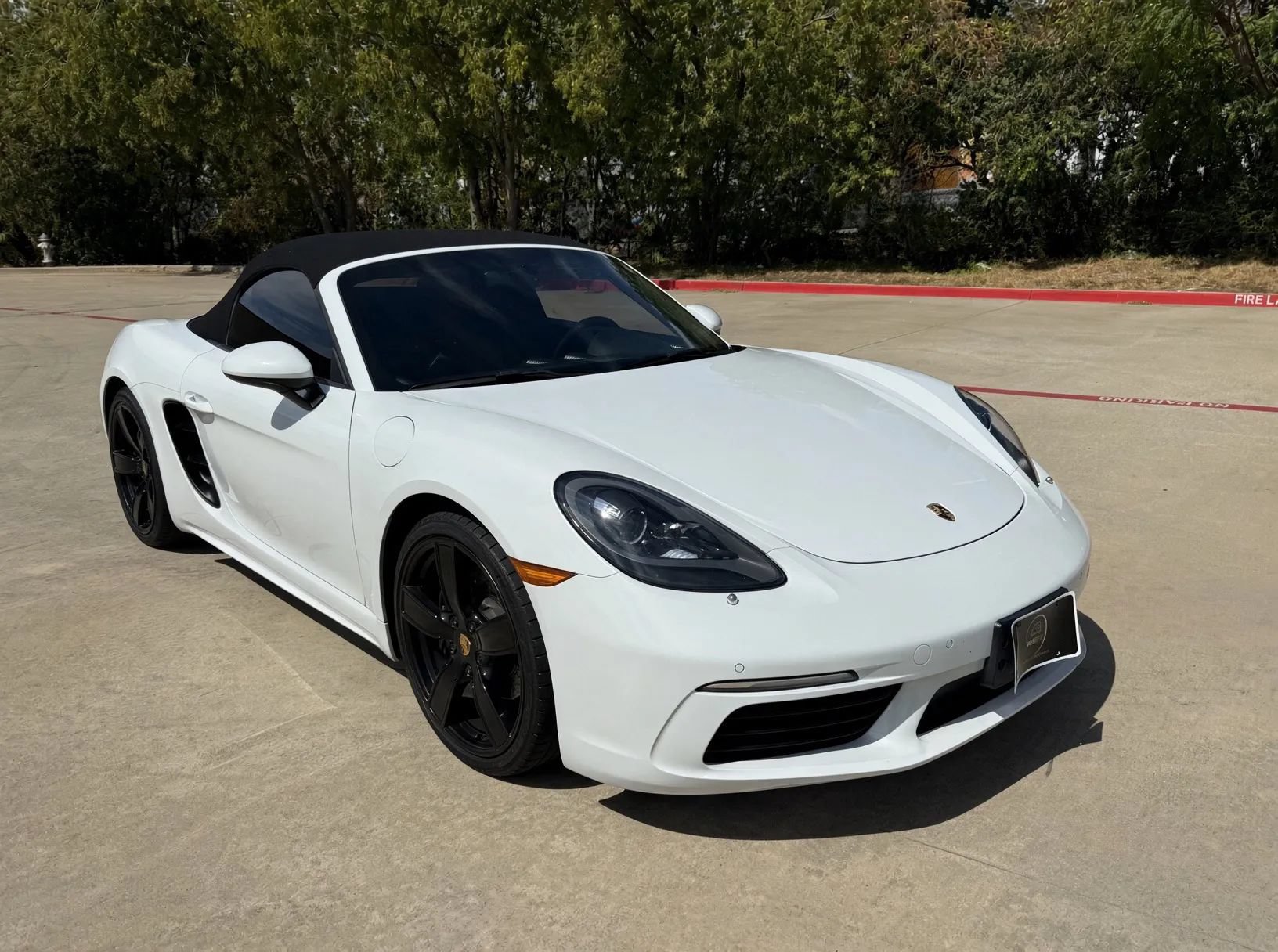 Used 2018 Porsche 718 Boxster RWD image 10
