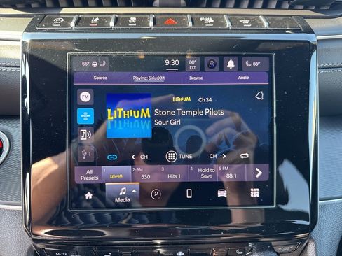 New 2025 Jeep Grand Cherokee L Altitude image 38