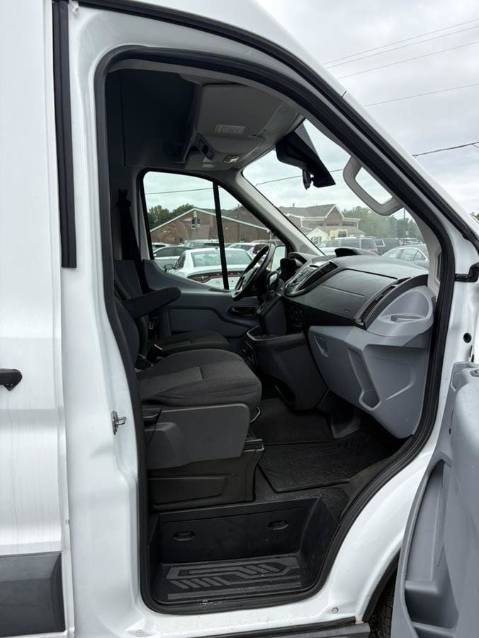 Used 2016 Ford Transit 350 XLT RWD image 9
