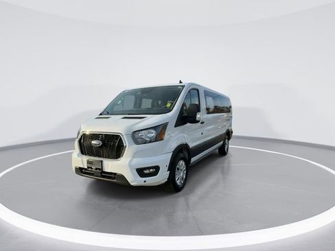 Used 2024 Ford Transit 350 XLT image 3
