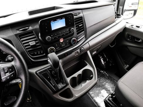 Used 2021 Ford Transit 350 XLT image 19