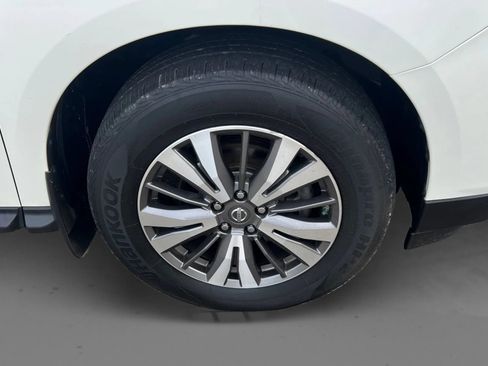 Used 2017 Nissan Pathfinder SL w/ SL Premium Package AWD/4WD image 25