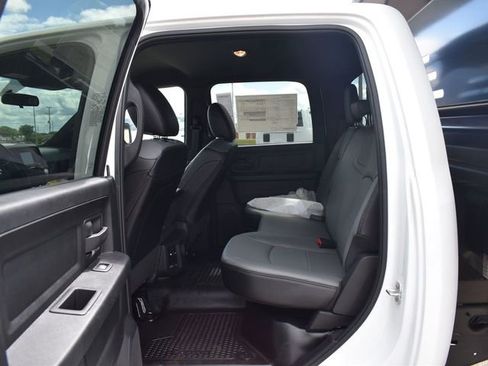 New 2024 RAM 3500 Tradesman w/ Chrome Appearance Group image 27